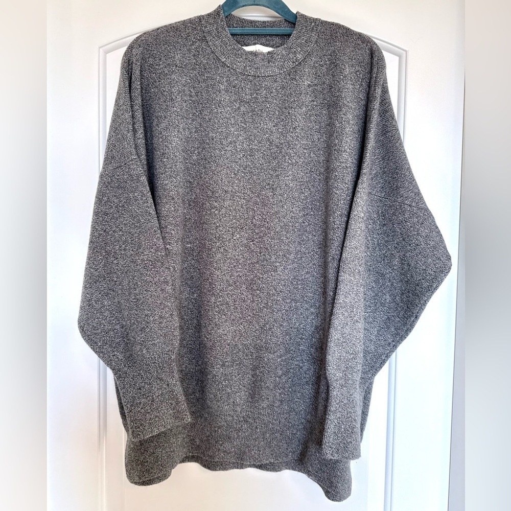 Abercrombie & Fitch Split Hem Business Casual Crewneck Sweater size Large - Picture 1 of 9